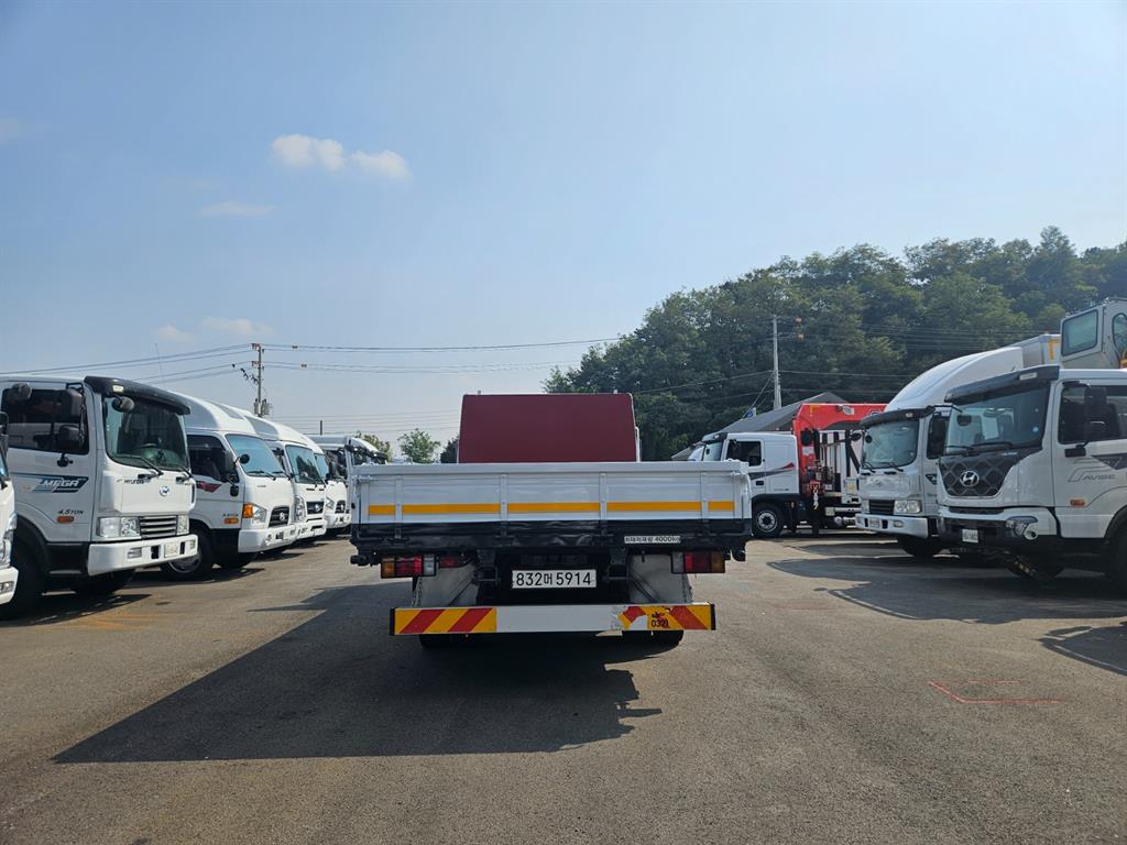 이스즈 3.5톤 카고 2022년식 사진 4