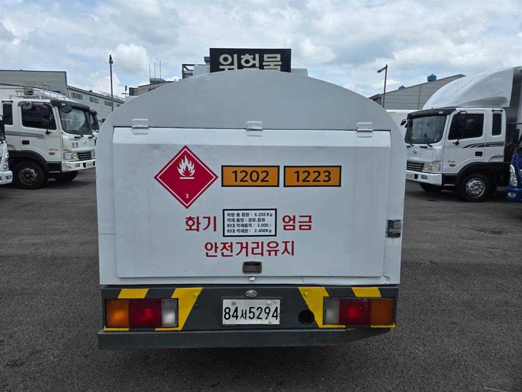 현대 마이티 2.5톤 탱크로리 2009년식 사진 5