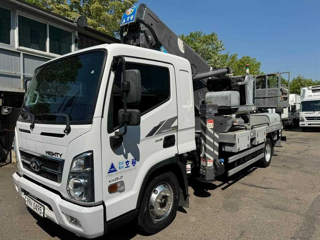 3.5톤 고소작업차 2018년식 사진 3