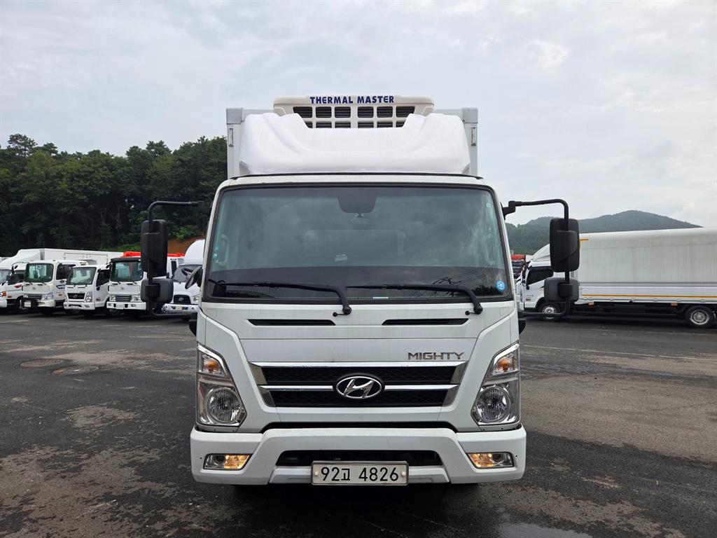 3.5톤 냉동탑 2021년식 사진 3