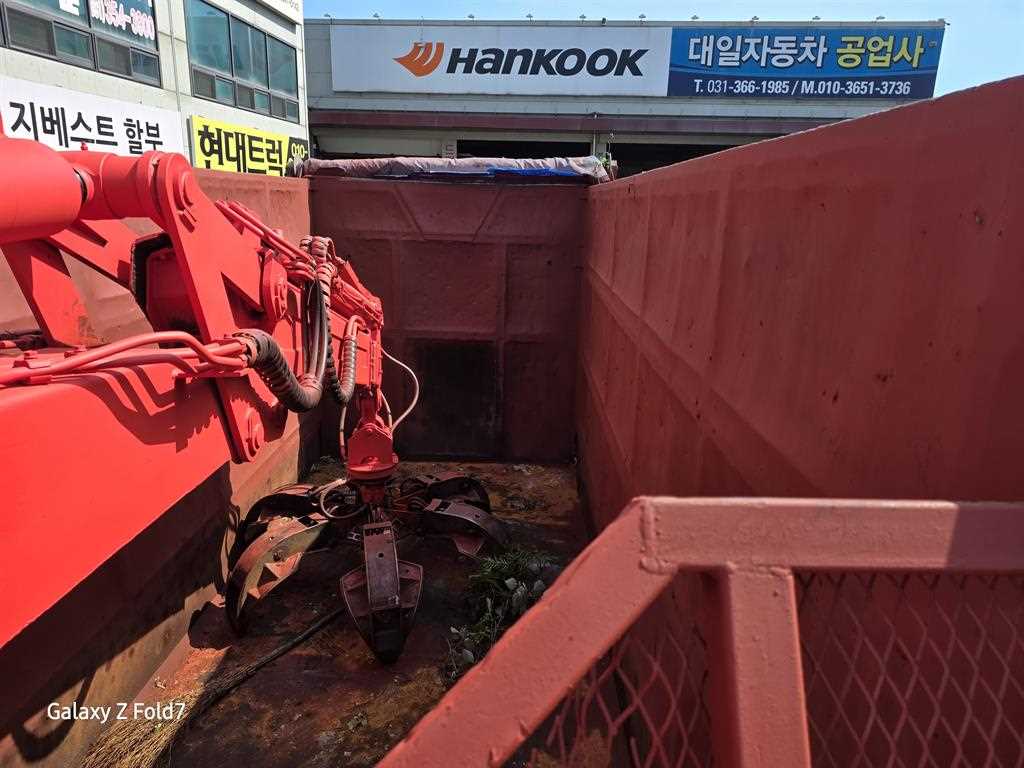 5톤 집게차 2015년식 사진 8