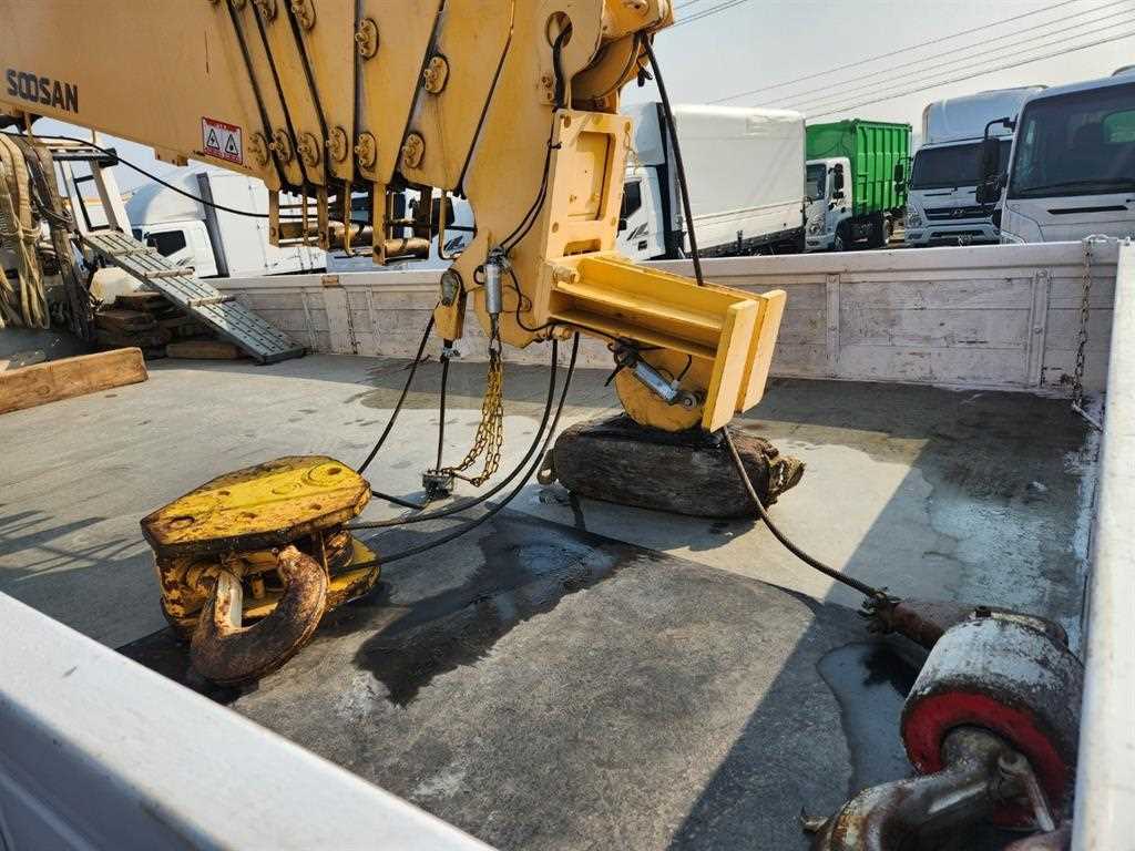 5톤 카고크레인 2021년식 사진 10
